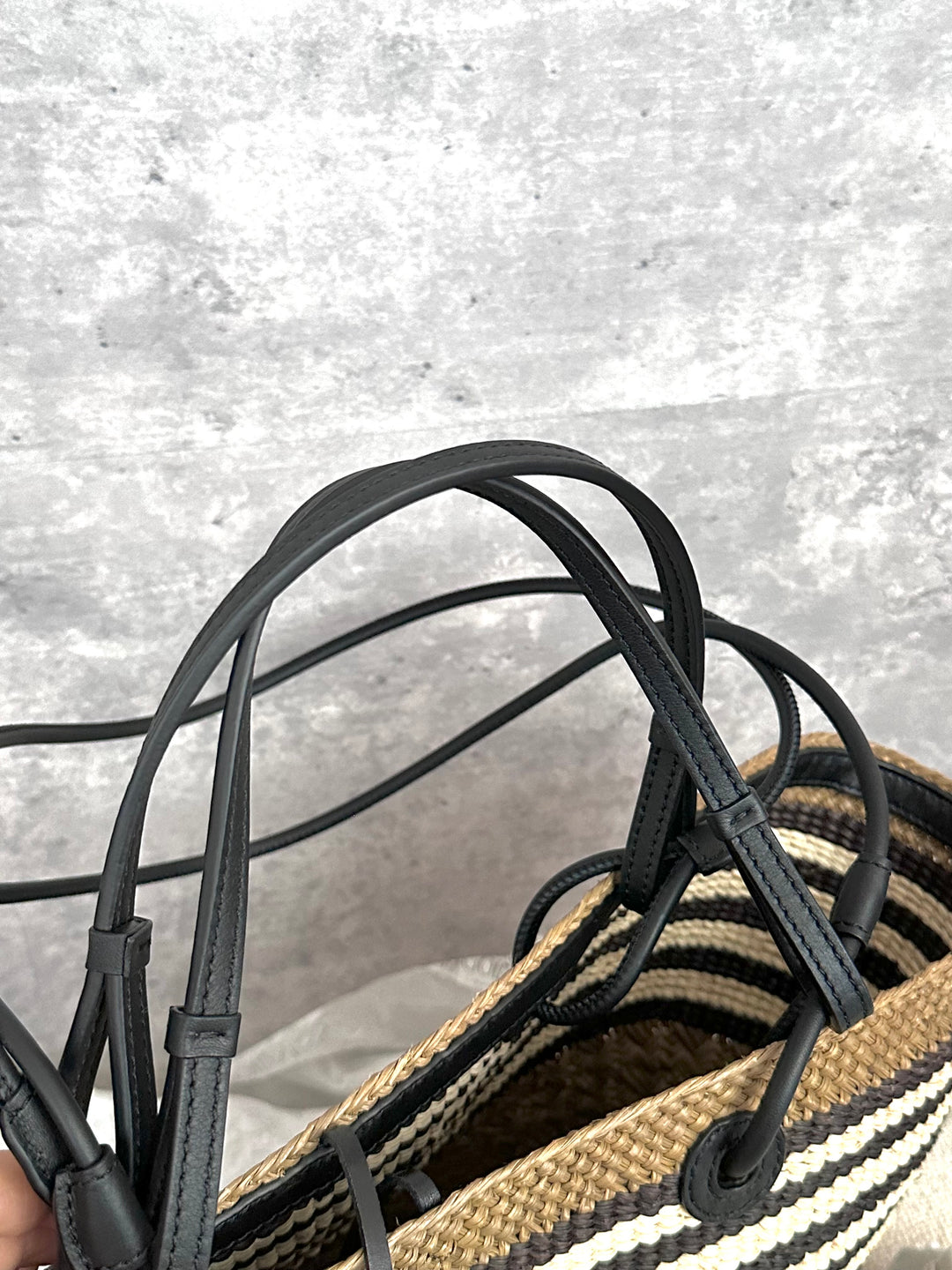 LOEWE Olive Green Bucket Bag 🫒✨｜Rare, Igable & Versatile
