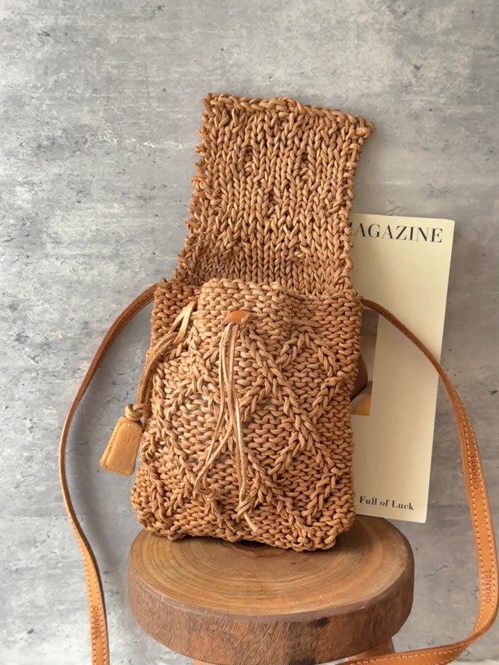 CHANEL Leather Woven Shoulder Bag 🤎🧺｜Intricate Leather Weave × Caramel Brown × Crossbody Carry