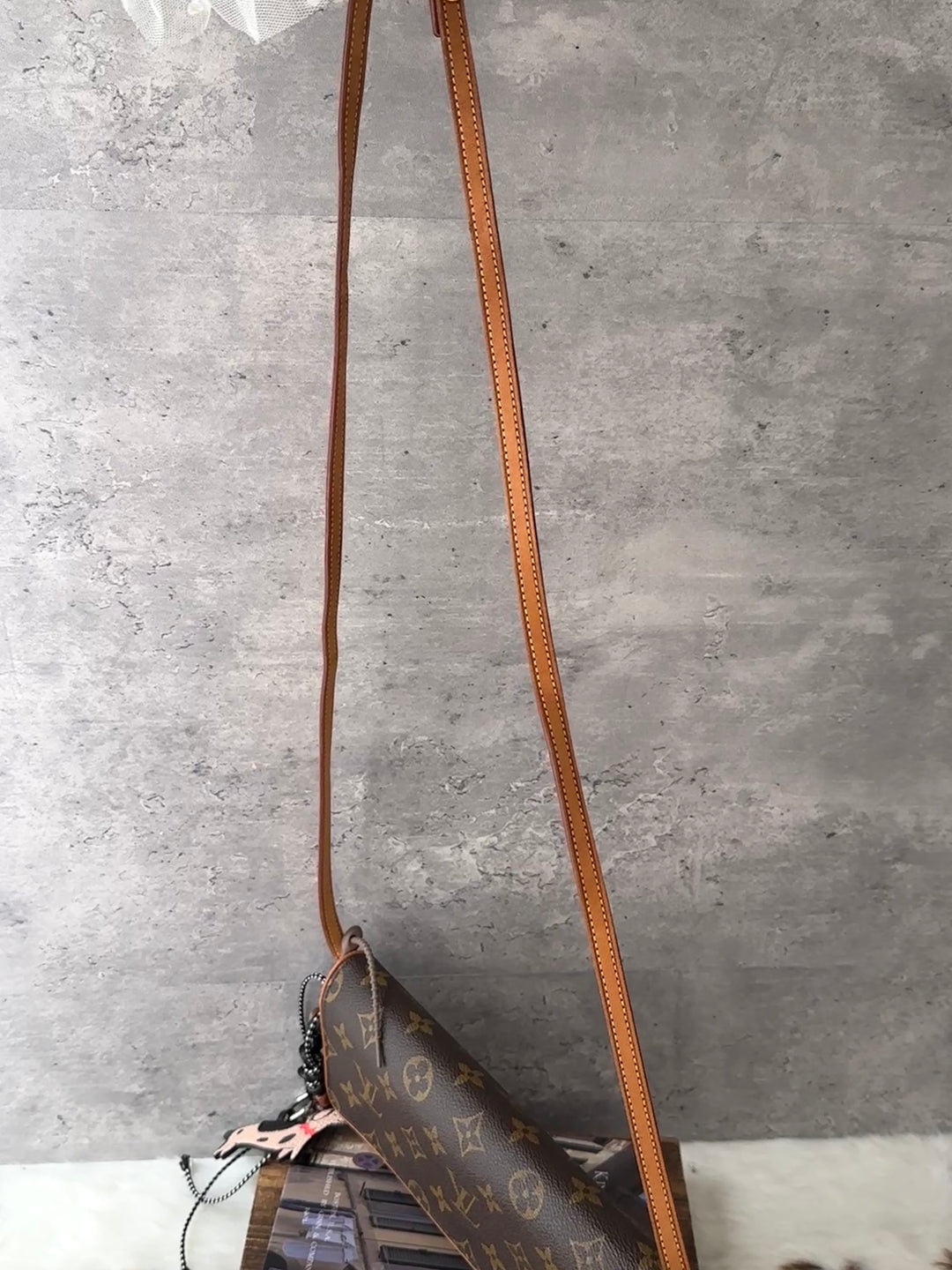Louis Vuitton Monogram Baguette Crossbody Bag 🥖｜Classic Monogram｜Suede Interior｜Underarm Ready