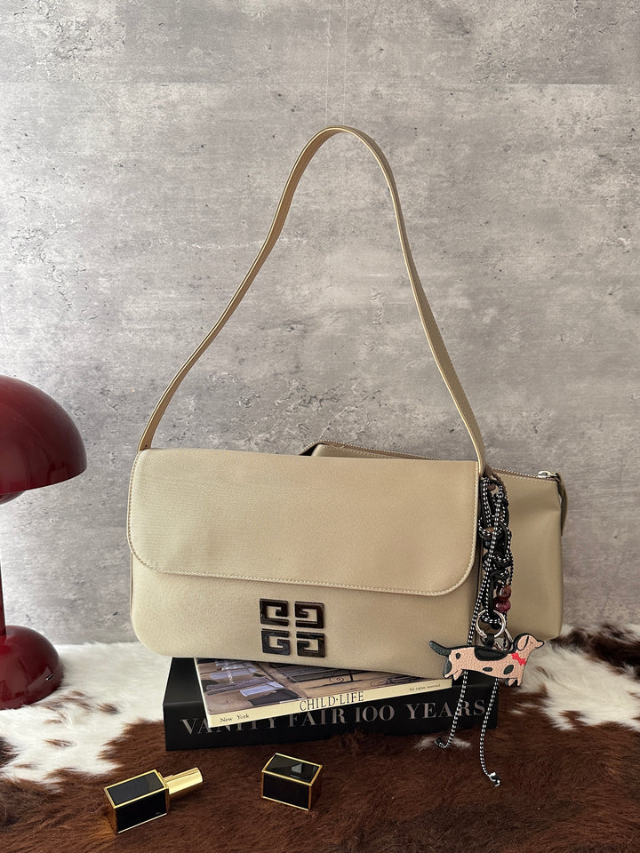 Givenchy Mini Baguette Shoulder Bag 🤎｜4G Logo｜Red Suede Interior｜Mini Pouch