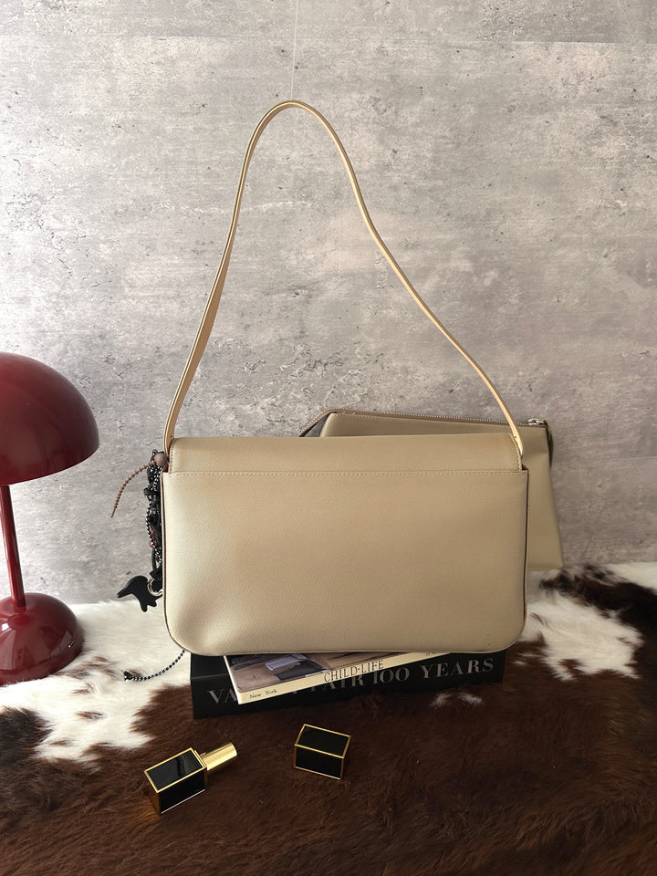 Givenchy Mini Baguette Shoulder Bag 🤎｜4G Logo｜Red Suede Interior｜Mini Pouch