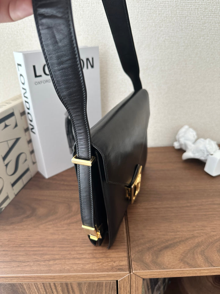 CELINE Large Triomphe Buckle Envelope Bag（Black × Gold）｜Vintage Prestige 🖤✨