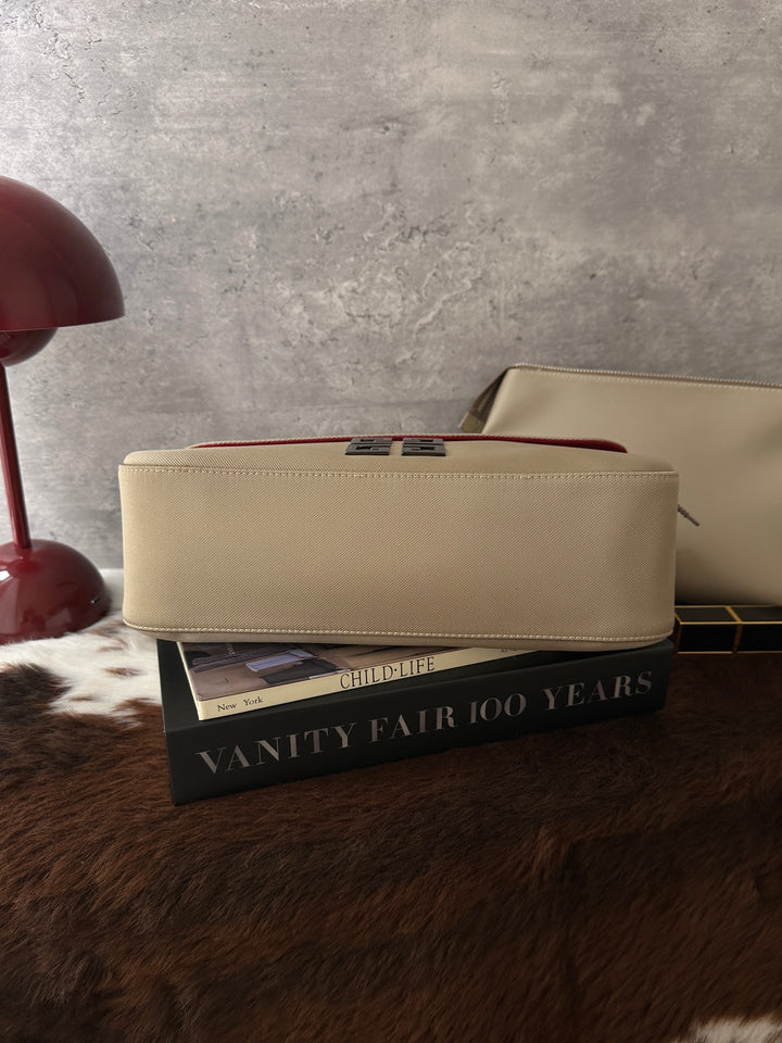 Givenchy Mini Baguette Shoulder Bag 🤎｜4G Logo｜Red Suede Interior｜Mini Pouch