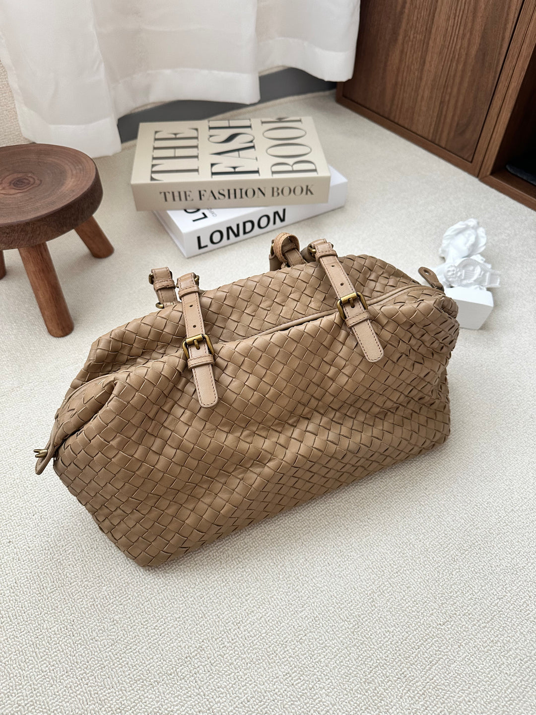 BOTTEGA VENETA Intrecciato Hobo Bag（Latte Beige）｜Classic Craftsmanship 🤎
