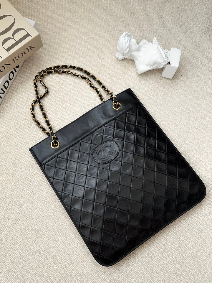 CHANEL Vintage Chain Tote Bag（Black Lambskin × Gold Hardware）｜Effortless Elegance 🖤✨
