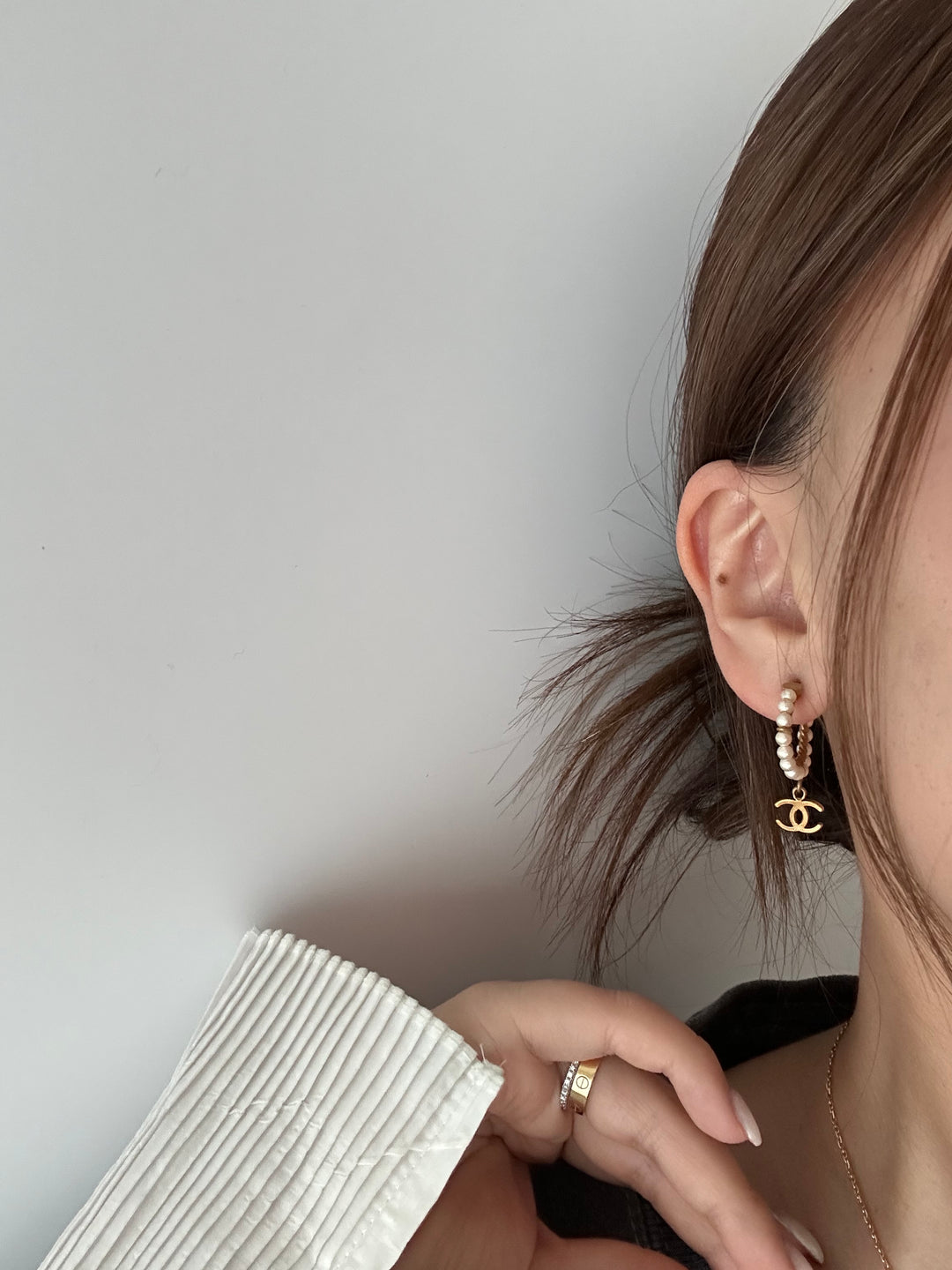 CHANEL CC Pearl Hoop Earrings（Gold-Tone）｜Classic Elegance ✨🤍 Full Set with Box