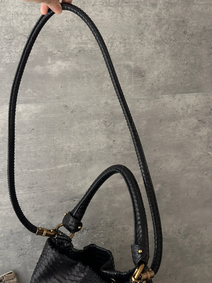 Ferragamo Python Hobo Bag 🖤｜Statement Bow Logo × Vintage Bronze Clasp × Original Strap
