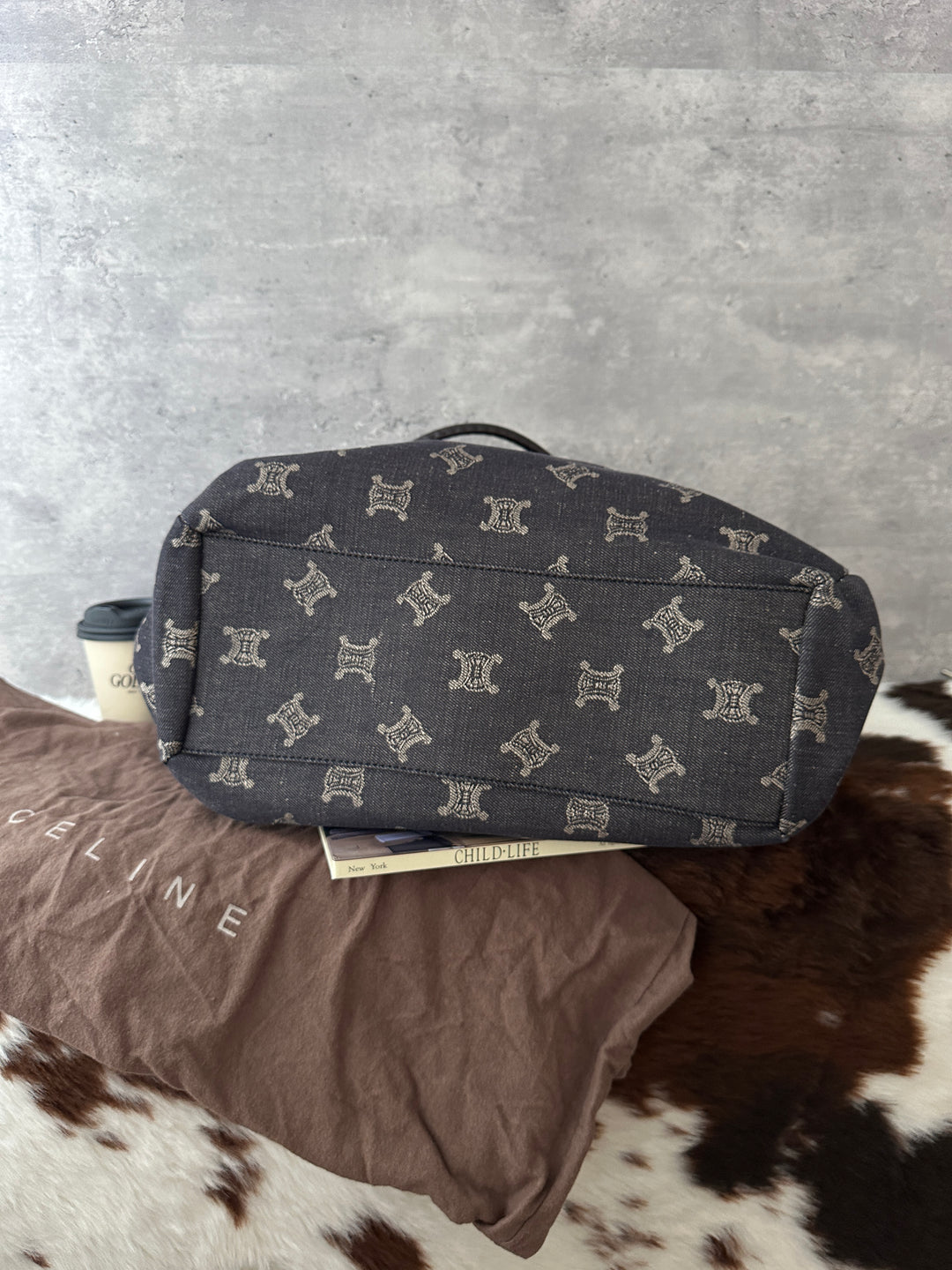 Celine Vintage Monogram Denim Tote Bag 🤎｜Oversized Silhouette × Retro Monogram × Laptop-Friendly Capacity