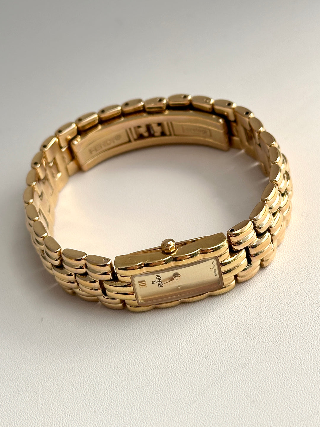 Fendi Rectangular Bracelet Watch ✨｜Slim Gold Case × Roman XII Dial × Elegant Vintage Bracelet