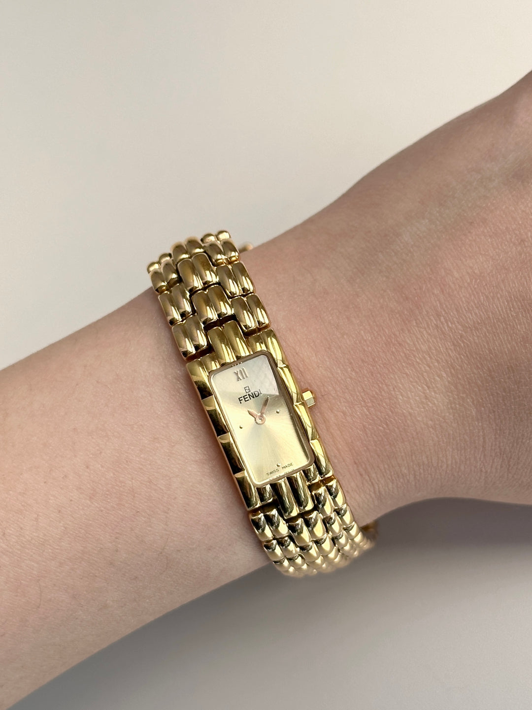 Fendi Rectangular Bracelet Watch ✨｜Slim Gold Case × Roman XII Dial × Elegant Vintage Bracelet