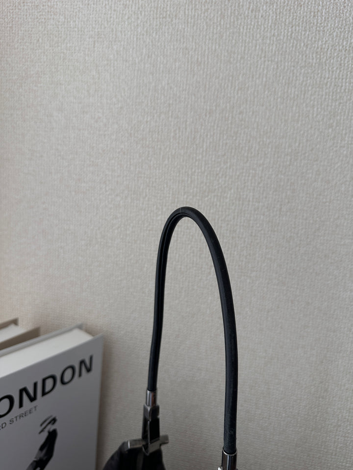 Gucci GG Monogram Hobo Bag 🖤✨ Canvas & Leather Mix
