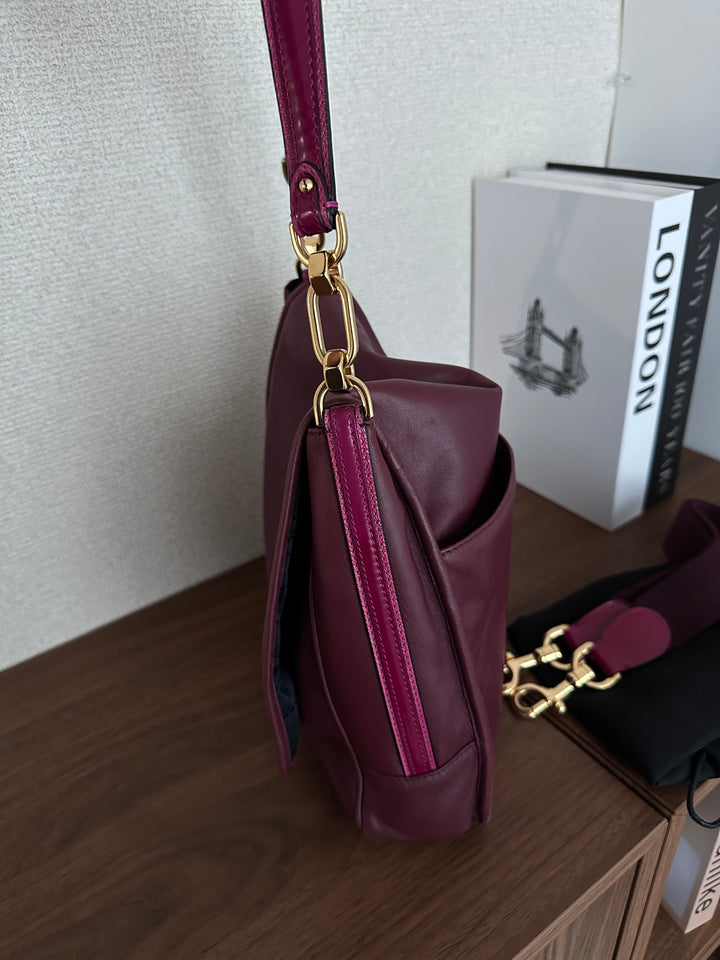 LOEWE Round Logo Hobo Bag（Burgundy Nappa Lambskin）｜Rare Small Size 🤎✨