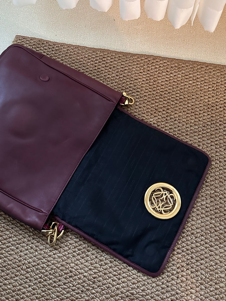 LOEWE Round Logo Hobo Bag（Burgundy Nappa Lambskin）｜Rare Small Size 🤎✨