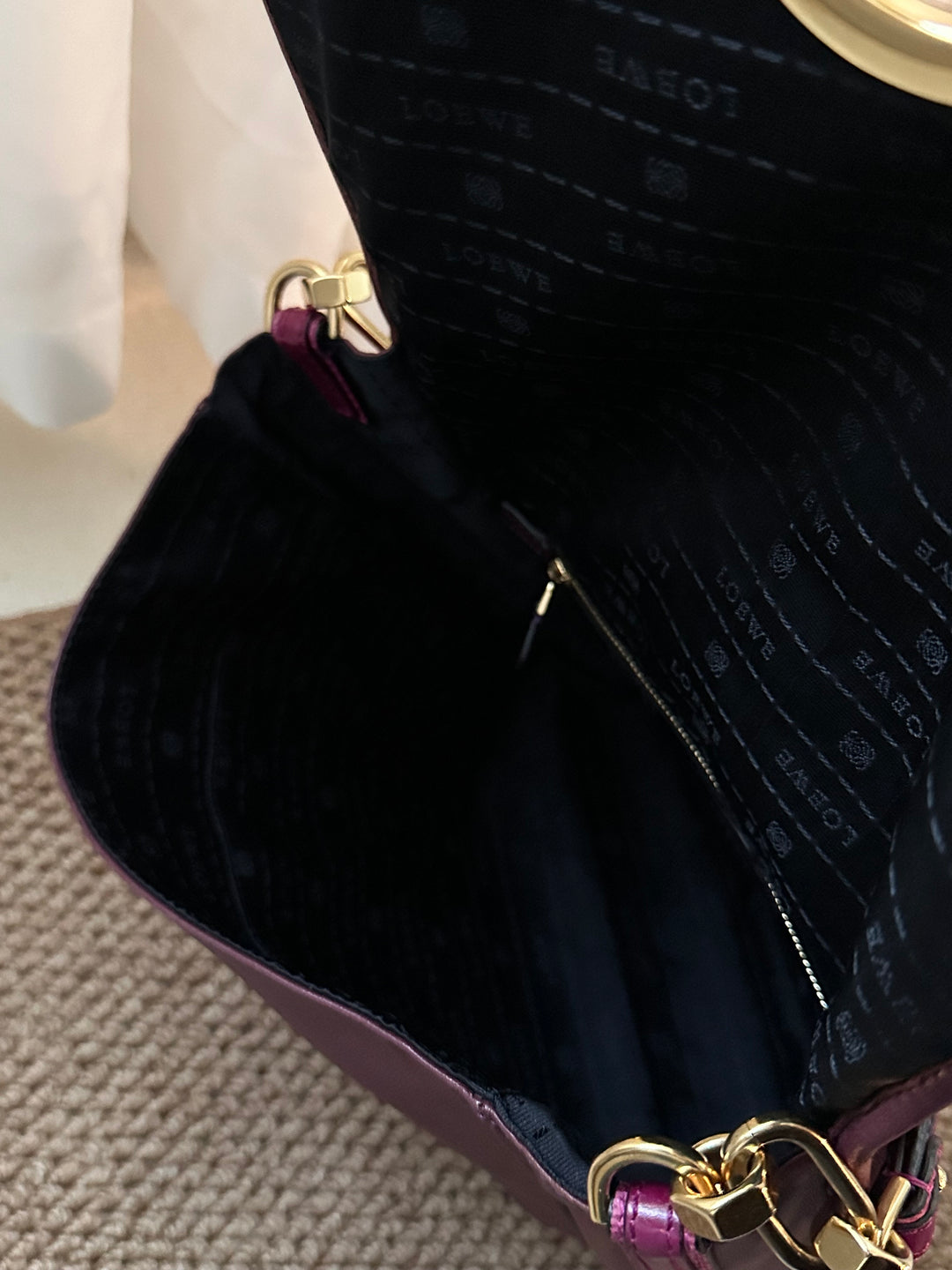 LOEWE Round Logo Hobo Bag（Burgundy Nappa Lambskin）｜Rare Small Size 🤎✨