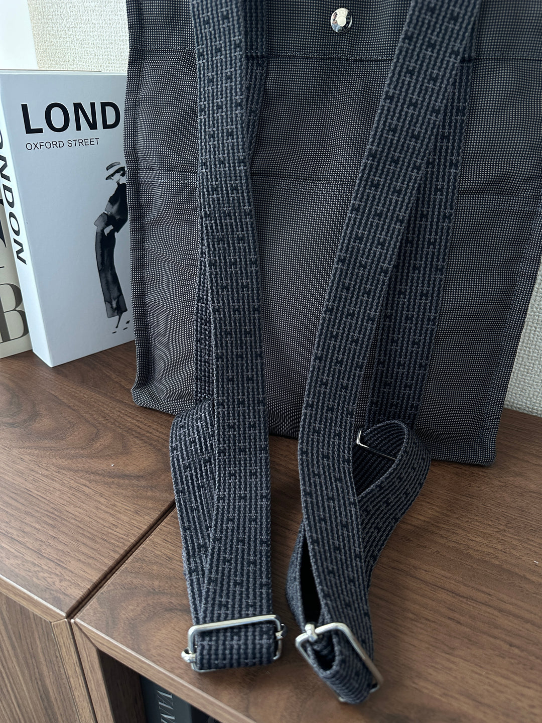 Hermès Classic Tote Backpack 🖤✨ With Bonus Crossbody Bag