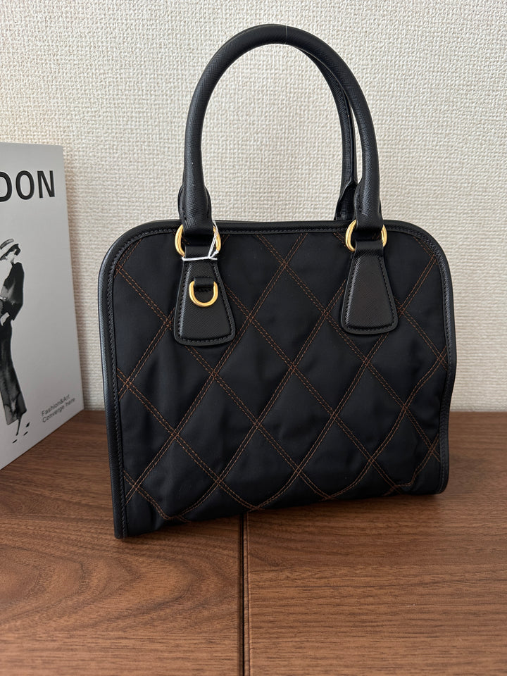 Prada Nylon Contrast Stitch Tote 🖤✨ Lightweight & Versatile