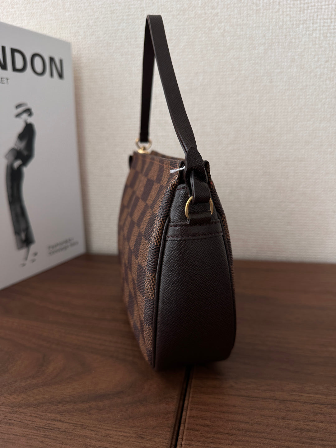 Louis Vuitton Damier Mini Pochette 🤎✨ Cute & Versatile Crossbody Option
