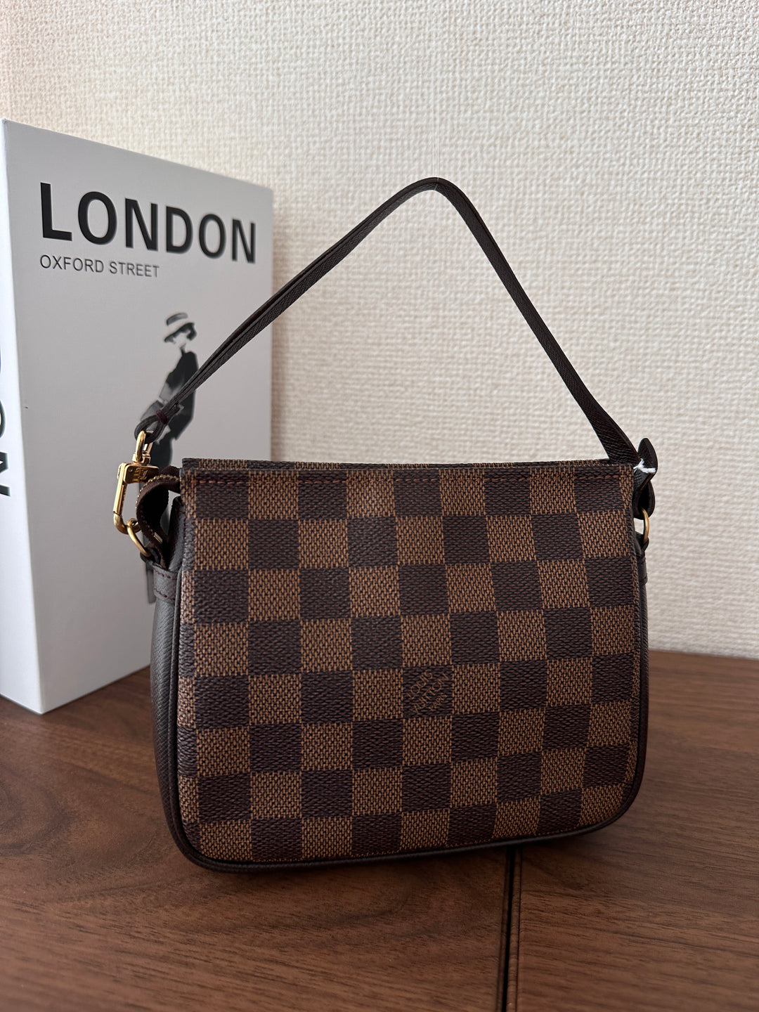 Louis Vuitton Damier Mini Pochette 🤎✨ Cute & Versatile Crossbody Option