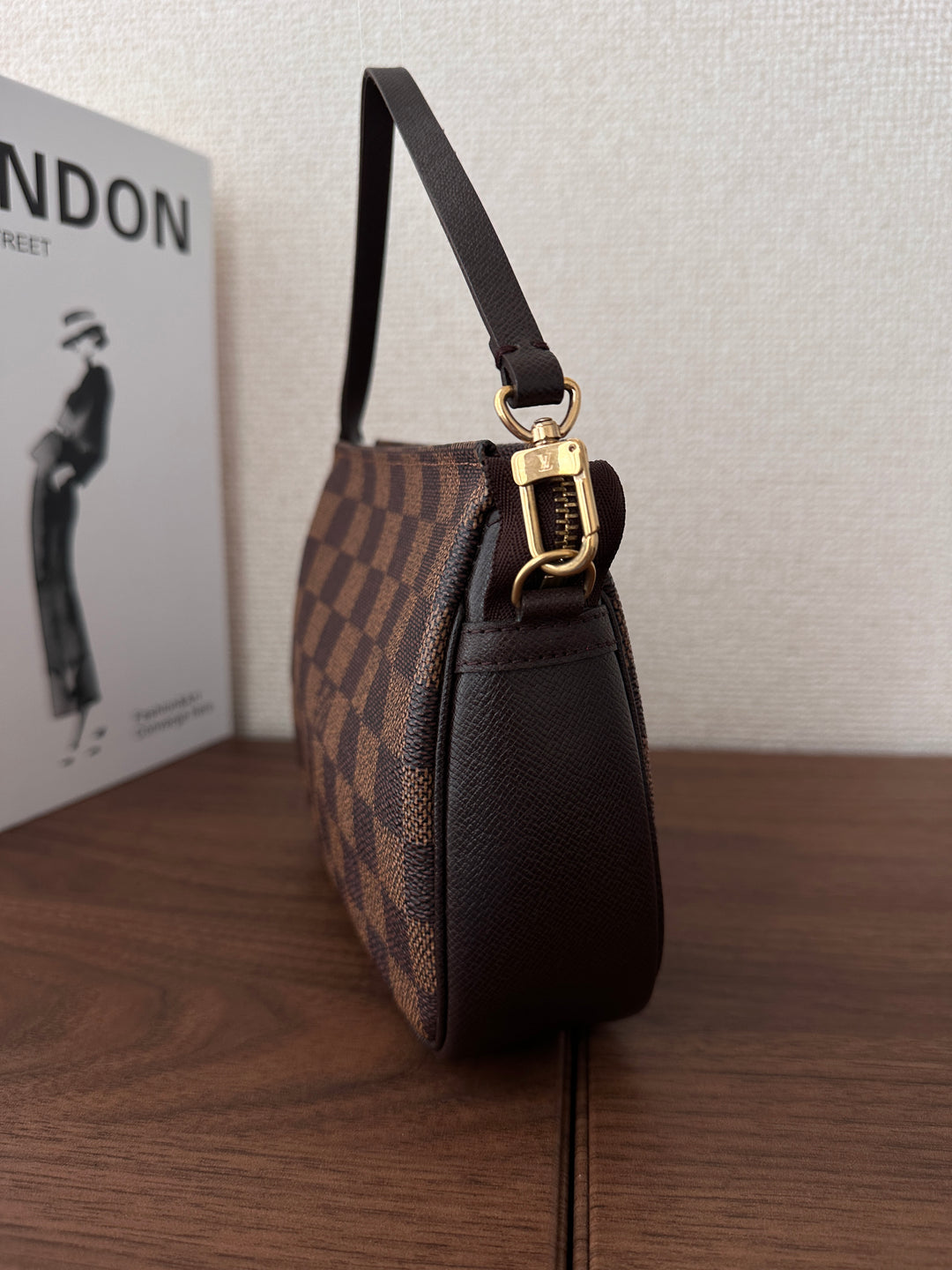 Louis Vuitton Damier Mini Pochette 🤎✨ Cute & Versatile Crossbody Option