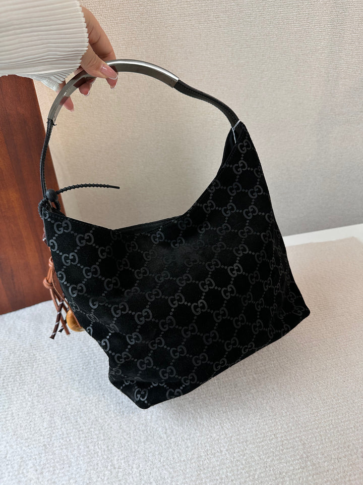 GUCCI Vintage So Black Monogram Hobo（Suede × Metal Handle）｜Monochrome Chic 🖤✨