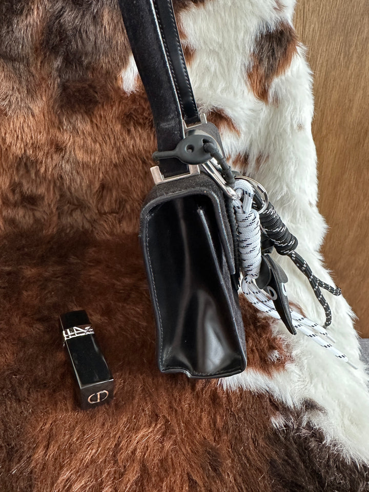 Ferragamo Suede Mini Baguette Bag 🖤｜Statement Silver Buckle × Sleek Shoulder Style × Compact Yet Practical