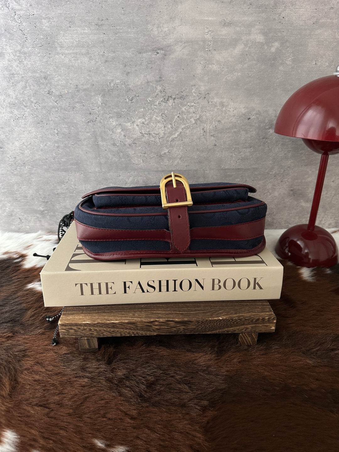 CELINE Vintage Carriage Saddle Bag ❤️💙｜Signature Carriage Monogram × Burgundy Leather Trims × Adjustable Shoulder Strap