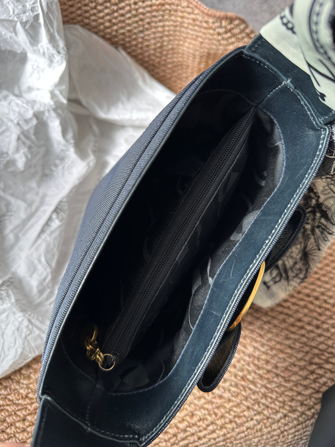 FERRAGAMO Vara Bow Vintage Basket Bag