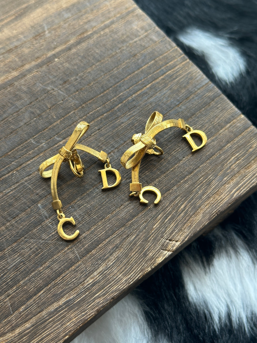 Dior CD Bow Drop Earrings ✨｜Sculptural Ribbon Bow × Swinging CD Charms × Vintage Gold-Tone Finish