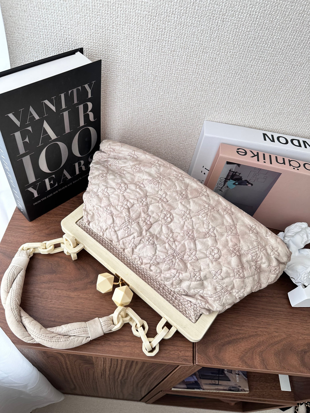 LOUIS VUITTON Dusty Cream Quilted Cloud Clutch Bag｜Ethereal Rarity ☁️✨