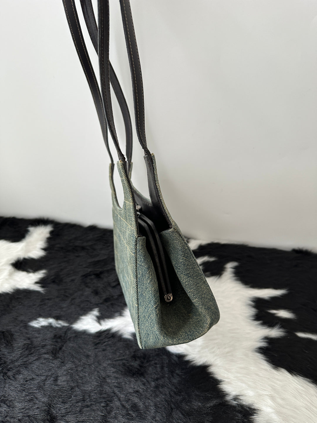 Chanel “Cloud Denim Shoulder Bag” ☁️💙 | Rare Small Size with Kiss Lock