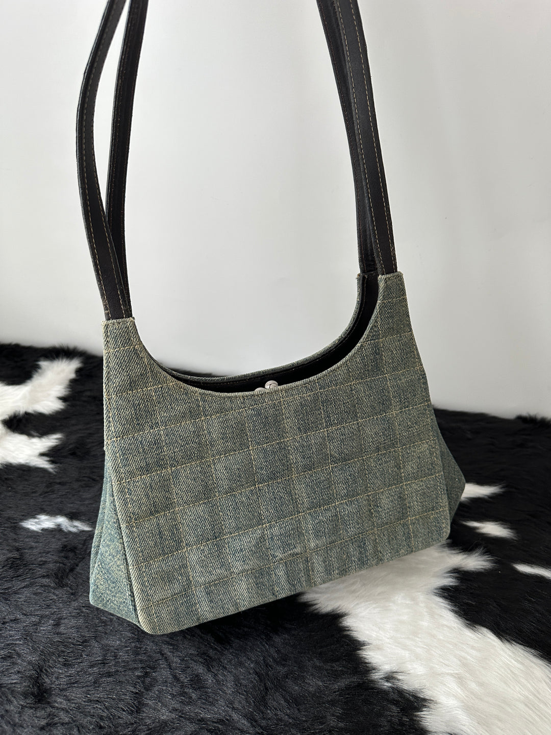 Chanel “Cloud Denim Shoulder Bag” ☁️💙 | Rare Small Size with Kiss Lock