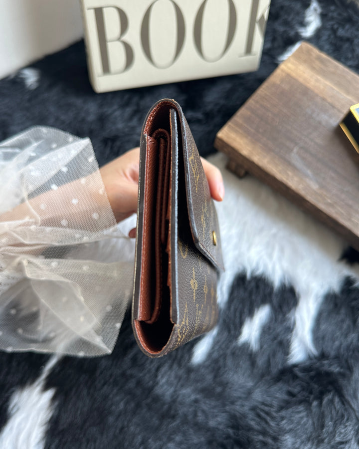 Louis Vuitton Monogram Long Wallet 🤎｜Iconic Monogram Canvas × Generous Card Storage × Timeless Envelope Design