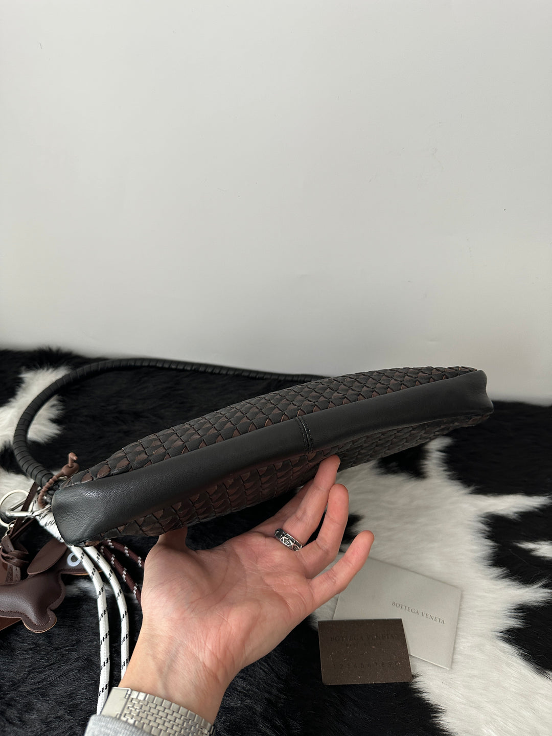 BOTTEGA VENETA 🤎🖤 Special Woven Hobo｜Soft Lambskin Texture × Unique Pattern Weave × Chic Everyday Silhouette