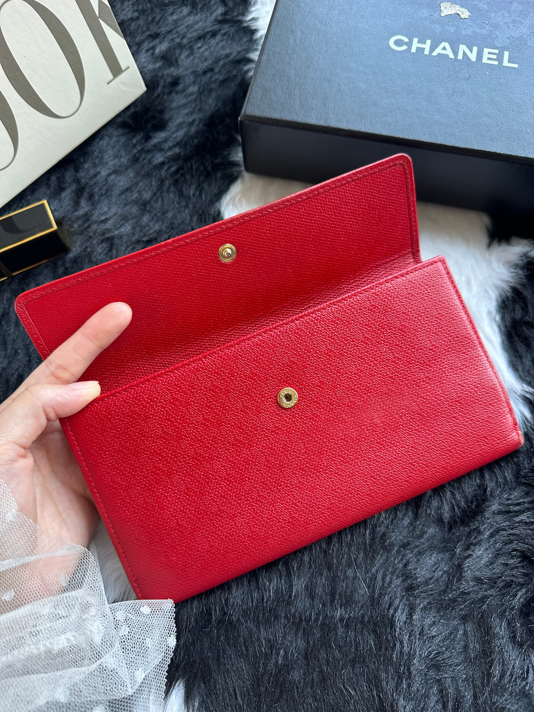 Chanel Red Long Wallet ❤️｜Textured Leather × Enamel CC Detail × Original Box Included