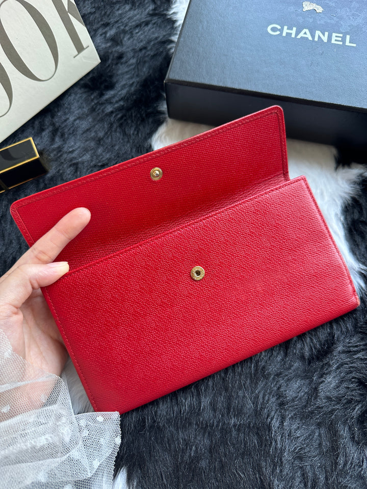 Chanel Red Long Wallet ❤️｜Textured Leather × Enamel CC Detail × Original Box Included