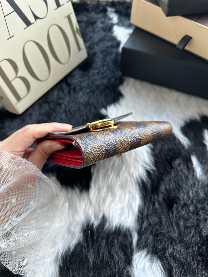 Louis Vuitton Damier Ebene Press-Lock Compact Wallet 🤎｜Vintage Gold Clasp × Red Leather Interior × Compact Organisation