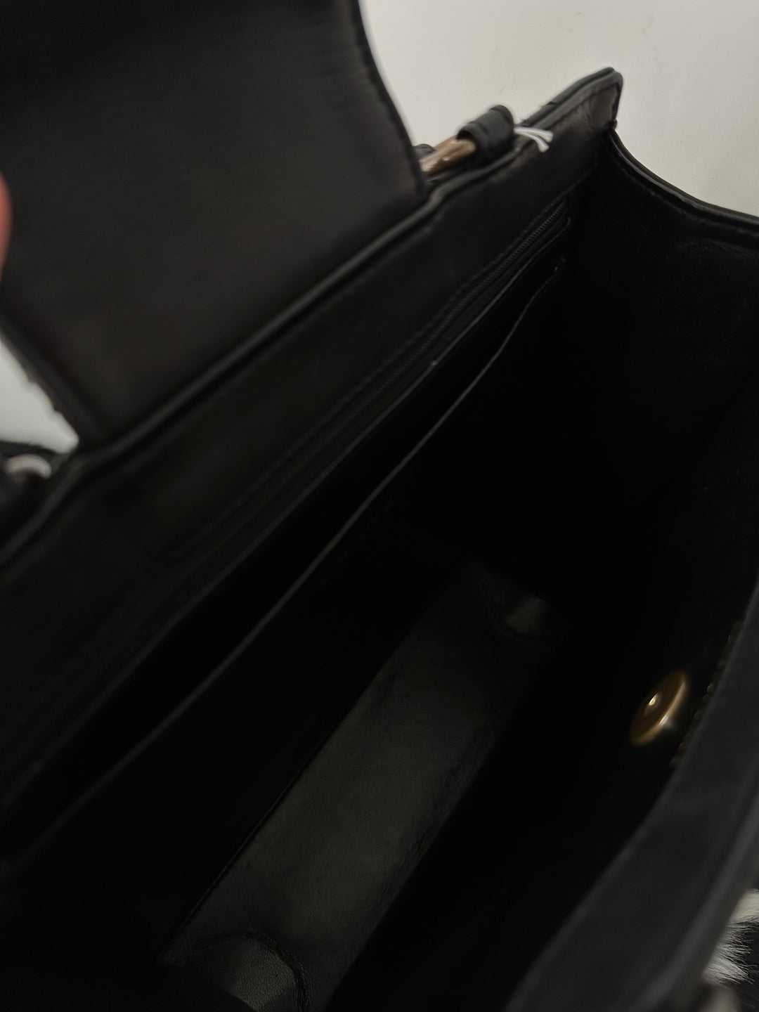 CHANEL 🖤 So Black Quilted Tote｜Minimal Chic × Rare So Black Hardware × Convertible Carry