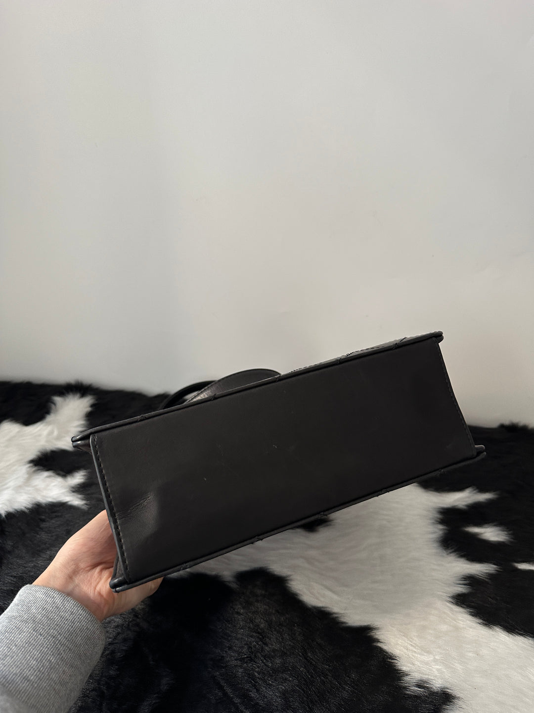 CHANEL 🖤 So Black Quilted Tote｜Minimal Chic × Rare So Black Hardware × Convertible Carry