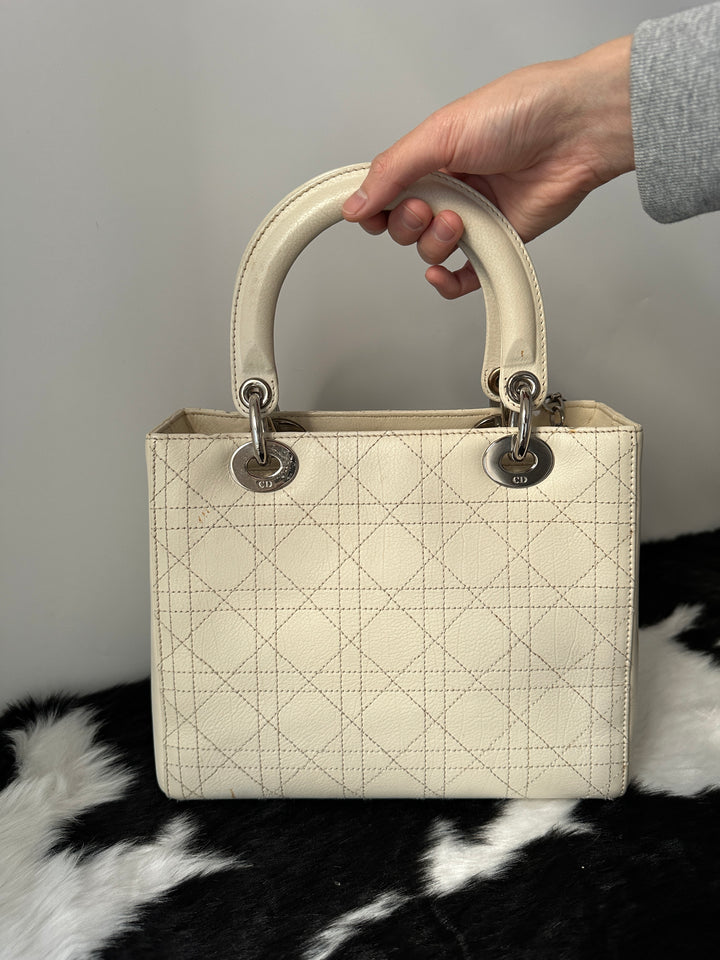Christian Dior Lady Dior Medium Lambskin White Handbag 🤍｜Cannage Quilting × D.I.O.R. Charms × Silver Hardware✨
