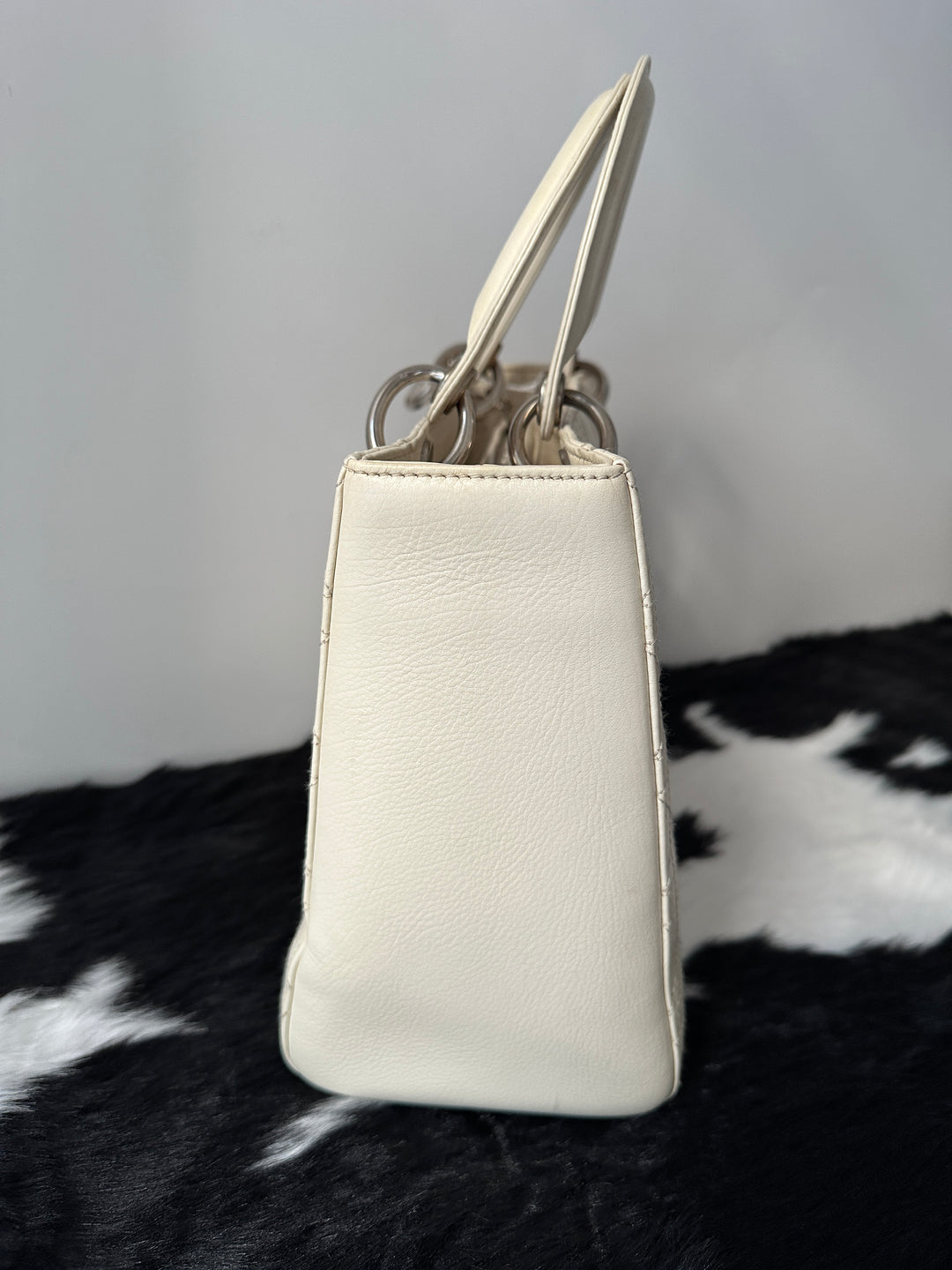 Christian Dior Lady Dior Medium Lambskin White Handbag 🤍｜Cannage Quilting × D.I.O.R. Charms × Silver Hardware✨
