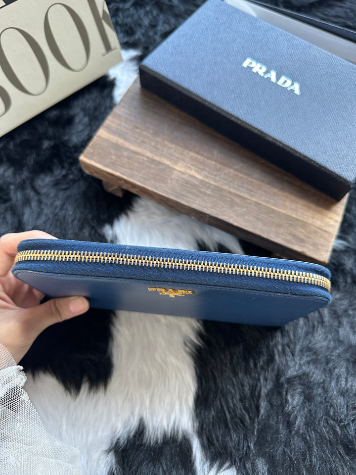 Prada Saffiano Zip-Around Long Wallet 💙｜Gem Blue × Contrast Interior × Full Set