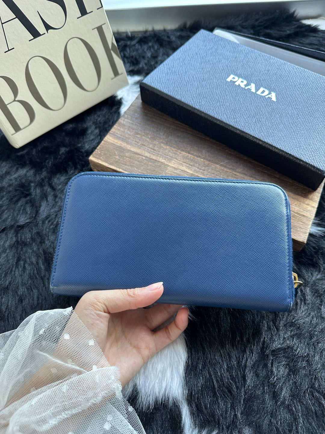 Prada Saffiano Zip-Around Long Wallet 💙｜Gem Blue × Contrast Interior × Full Set