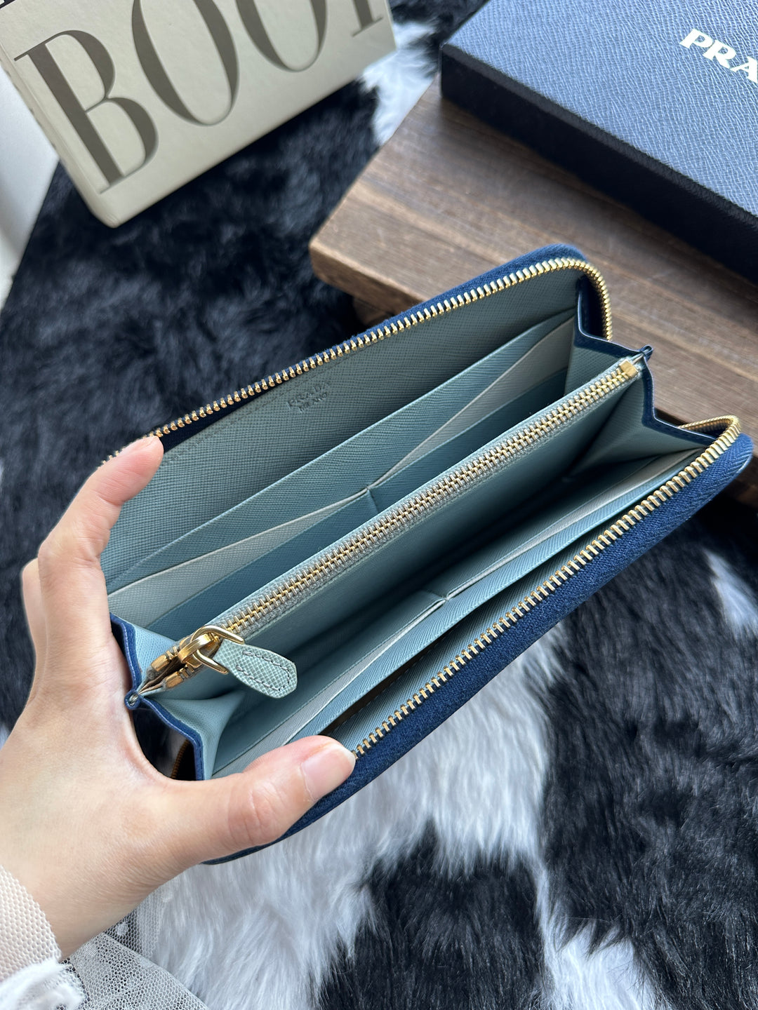 Prada Saffiano Zip-Around Long Wallet 💙｜Gem Blue × Contrast Interior × Full Set