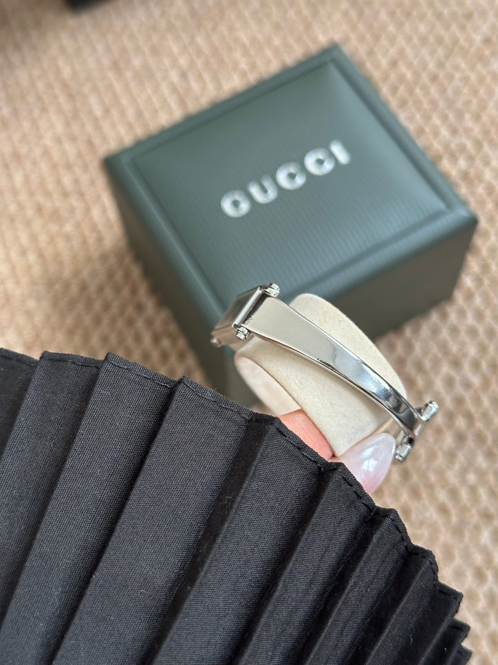 Gucci Vintage Bangle Watch ⌚✨ (with box)