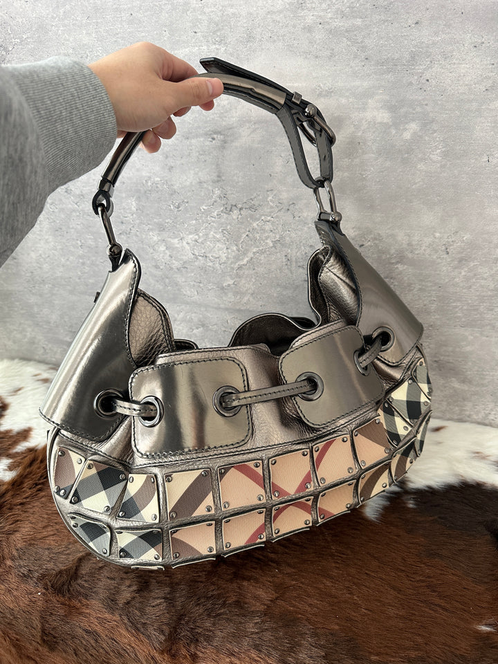Burberry “Patchwork Check Leather Hobo” ✨ | Rare Sculptural Design with Iconic Vintage Check
