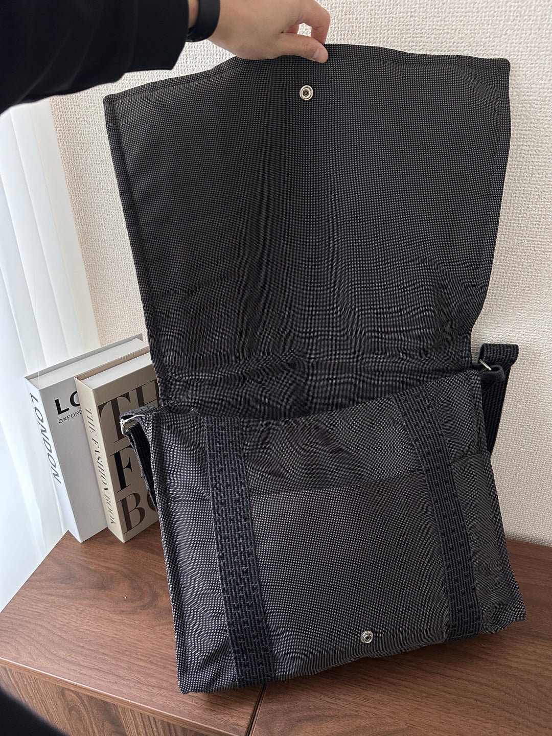 Hermès Canvas Oversized Messenger Bag 🩶✨ Lightweight & Stylish