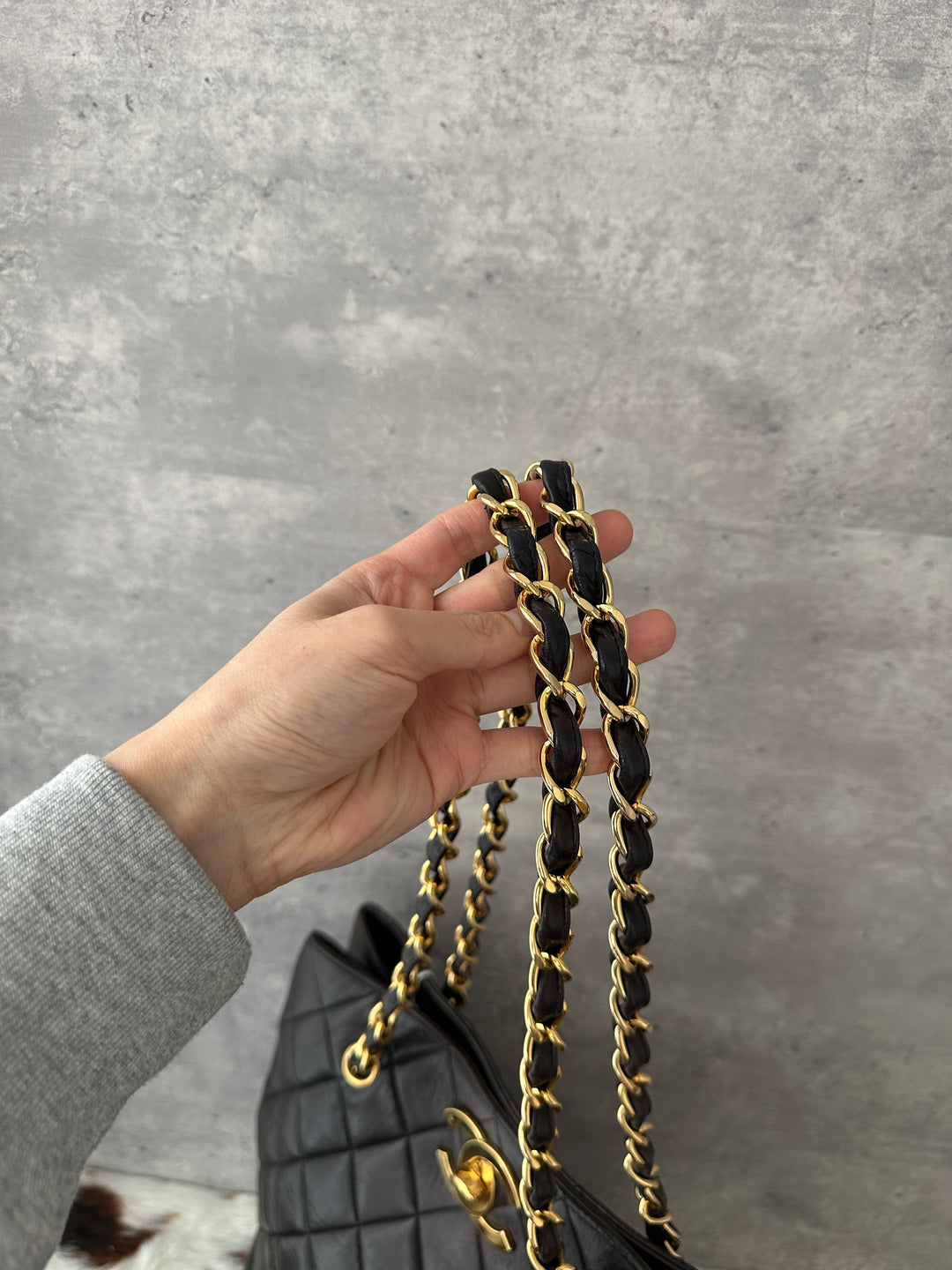 Chanel “Large CC Turn-Lock Shoulder Tote” ✨ | Rare Oversized CC Hardware & Chunky Chain