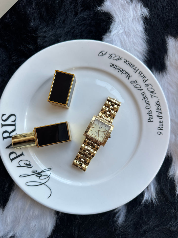 Givenchy Vintage Square Watch ✨｜Logo-Engraved Bezel × Full Gold-Tone Design × Statement Bracelet