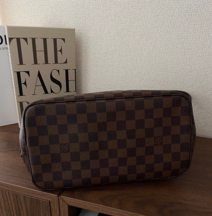 Louis Vuitton Damier Bucket Tote 🤎✨ Classic & Functional
