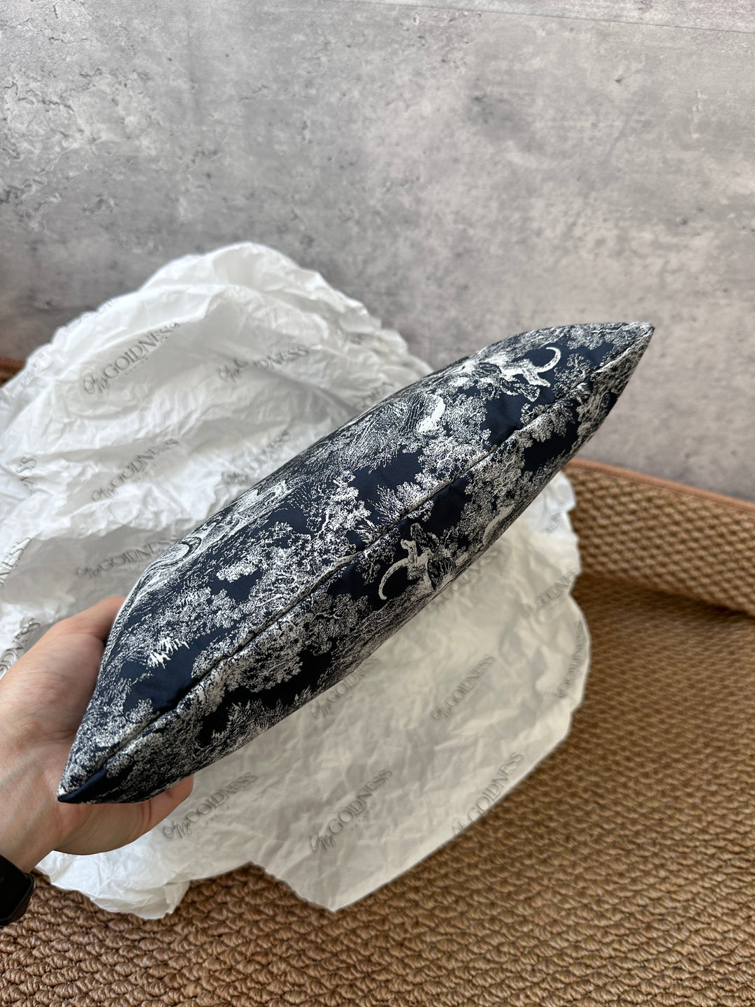 DIOR Dior Oblique Toile de Jouy Pouch 🖤｜Timeless Travel & Daily Essential